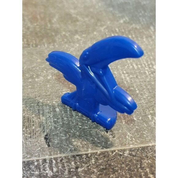 McDonald's 2021 Disney blue bird parrot toy figure - Picture 2 of 4